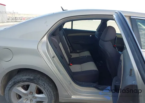 2010 Chevrolet Malibu Ls из США, поврежденный, VIN 1G1ZB5EB3AF241826